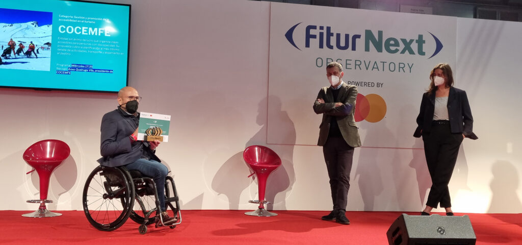 COCEMFE recibe un premio FiturNext 2022 por promover el turismo de las personas con discapacidad